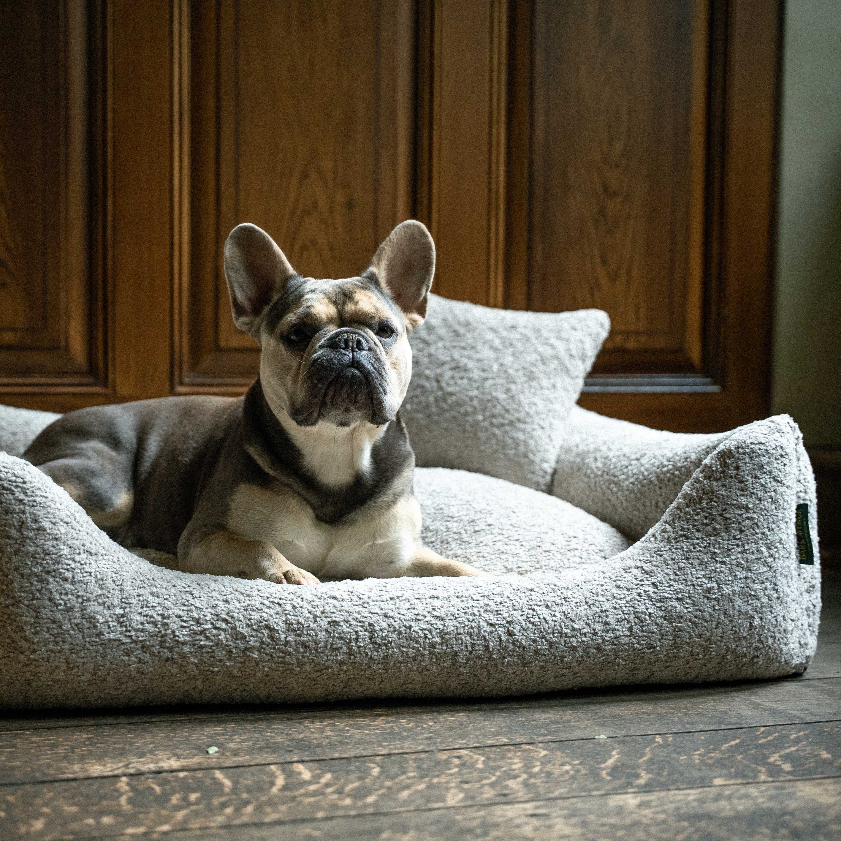 Burlington Lounge Hundesofa